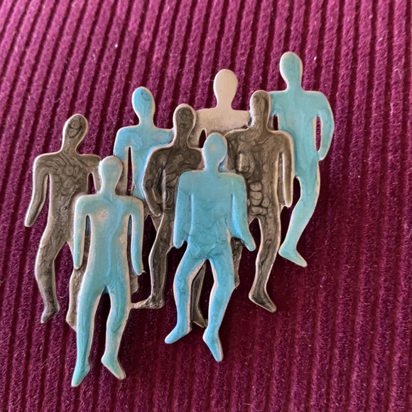 Vintage Metal Enamel brooch - Picture 3 of 3